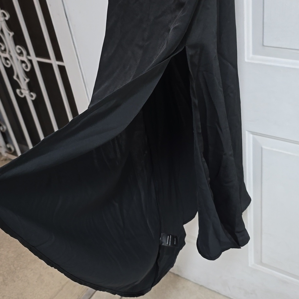 ASTR THE LABEL Gaia Midi Dress - Picture 5 of 13